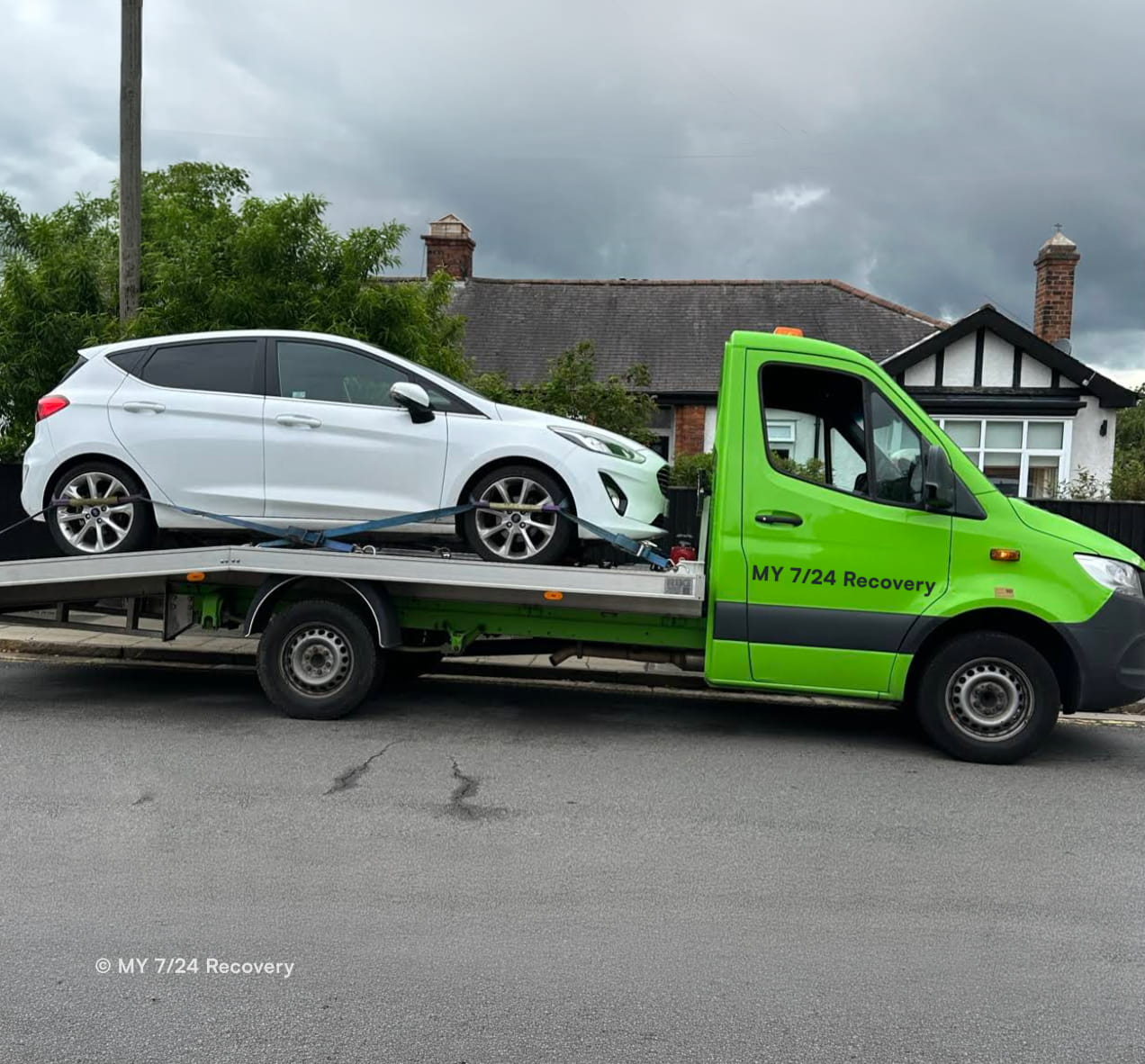 MY 24/7 Recovery team and flatbed truck in Doncaster